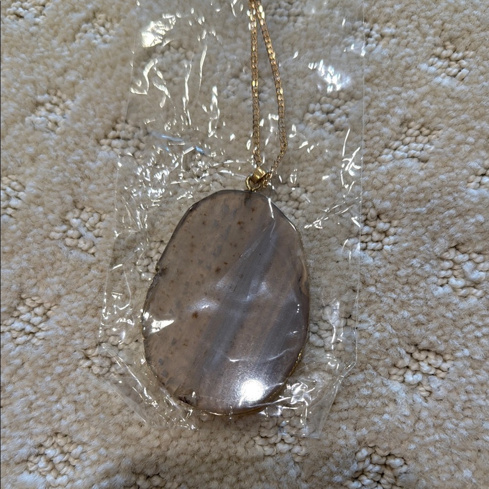 Chic Gold and Brown Stone Necklace